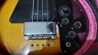 Bajo Gibson Ripper 1976
