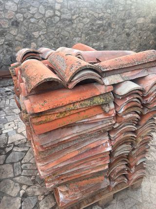 Tejas árabes de barro