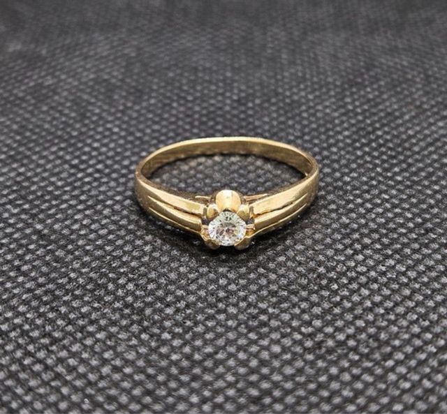 Anello Solitario Oro 18k 2,55gr T-24