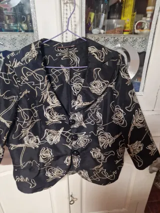 Blazer corto estampado floral