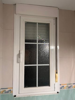 6 Ventanas abatibles aluminio