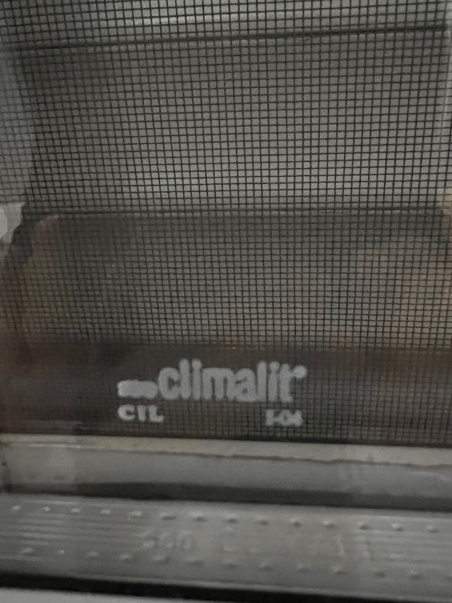 6 Ventanas abatibles aluminio