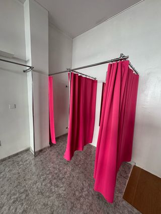 Doble probador ajustable para tienda