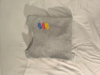 Sudadera Nike gris  Talla XL niño