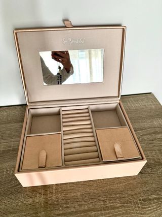 Joyero Maisons du Monde Beige y Rosa