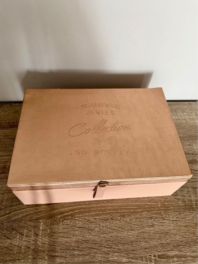 Joyero Maisons du Monde Beige y Rosa