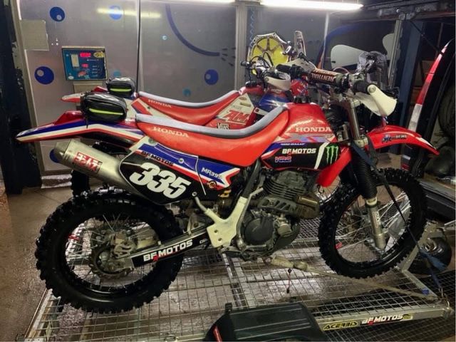 Escape Yoshimura Honda XR 400