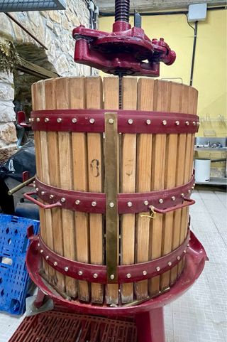 Prensa de uva y vino Lagar