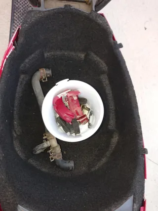 Yamaha Jog 90 Scooter Rojo