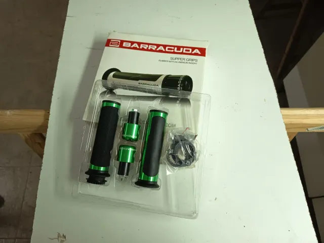 Puños Moto Barracuda Verdes