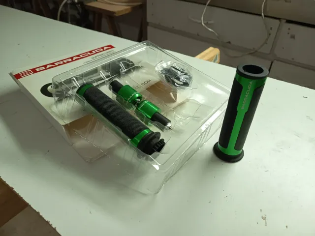 Puños Moto Barracuda Verdes