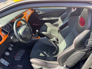 Citroen DS3 racing 207 cv