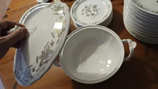 Vajilla 60 piezas Pontesa de porcelana años 80