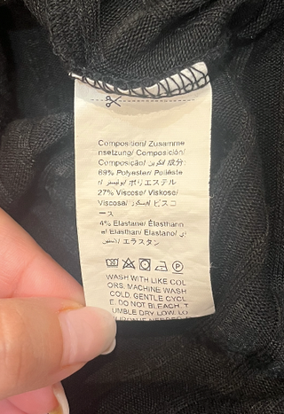 vestido tipo sudadera negro blanco gris capucha