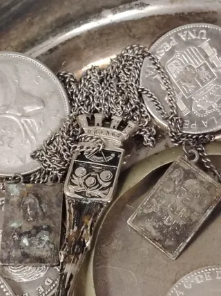 Lote de Plata: Monedas, Reloj ,Bandeja, Joyas