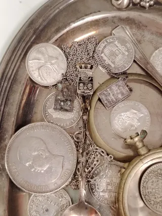 Lote de Plata: Monedas, Reloj ,Bandeja, Joyas