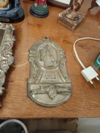 Lote religioso figuras y cuadros