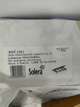 Caja distribución superficie 39 elementos