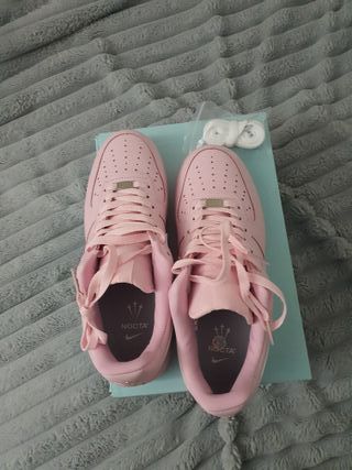 Nike Air Force 1 x NOCTA Rosas