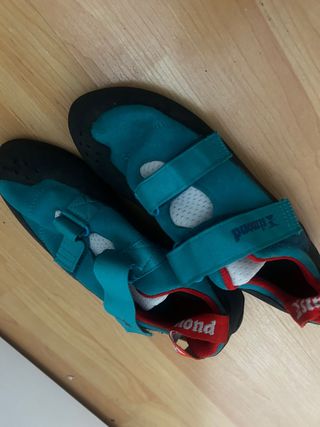 Zapatillas de escalada Simond