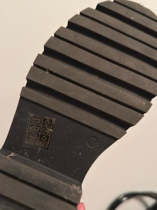 Botas negras con hebillas Talla 40