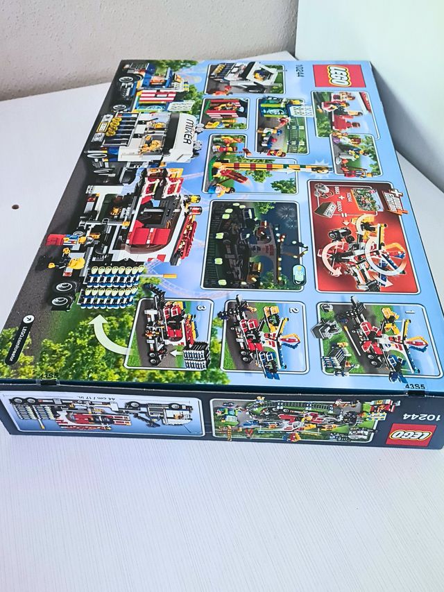 LEGO Creator 10244 Fairground Mixer