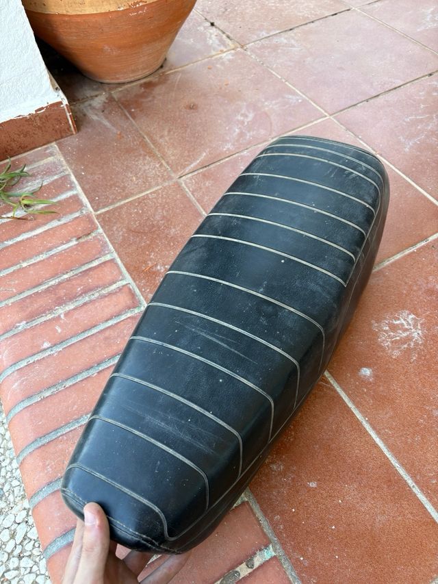 Asiento Derbi Variant