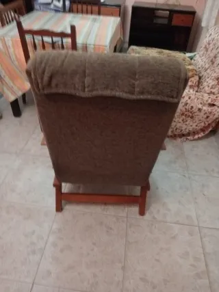 2 Butacas Mecedoras Tela y Madera