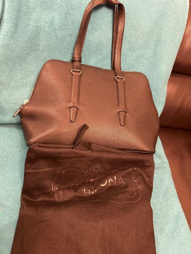 Bolso Agnona Piel Negra Granulada/ guardapolvo