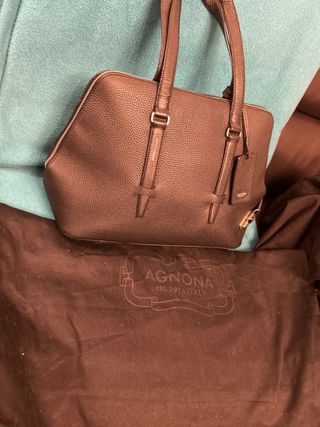 Bolso Agnona Piel Negra Granulada/ guardapolvo