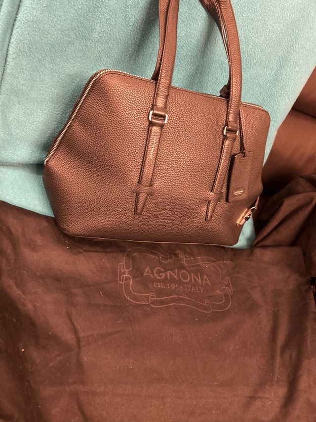 Bolso Agnona Piel Negra Granulada/ guardapolvo