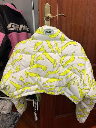 Chamarra GRMY Blanca y Amarilla Neon
