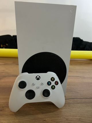 Xbox Series S Blanca con Mando