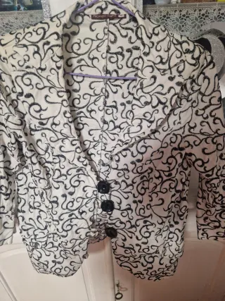 Blazer corto estampado Ricardo baro Talla M