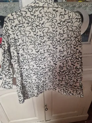 Blazer corto estampado Ricardo baro Talla M