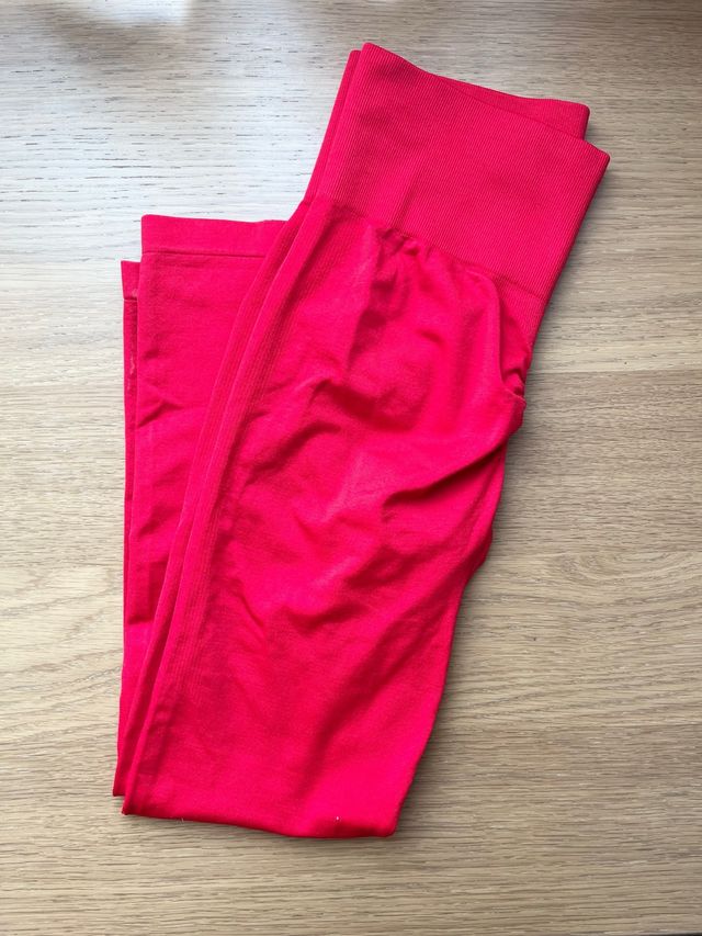 Leggings Push Up Rojos Shein