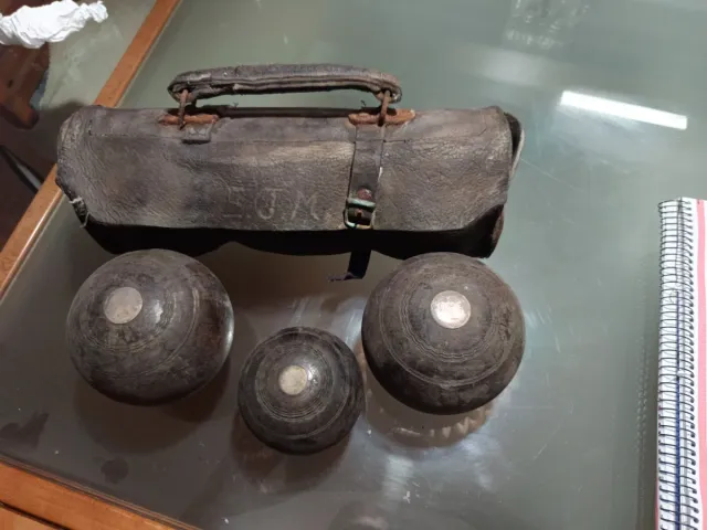 Estuche antiguo petanca con 3 bolas