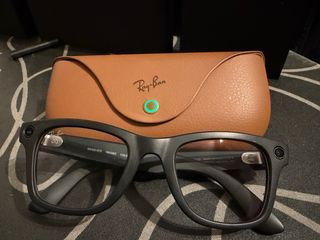 Ray-Ban Meta wayfarer Transitions green