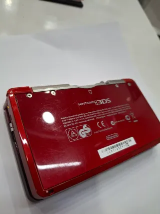 Nintendo 3DS Roja Metal
