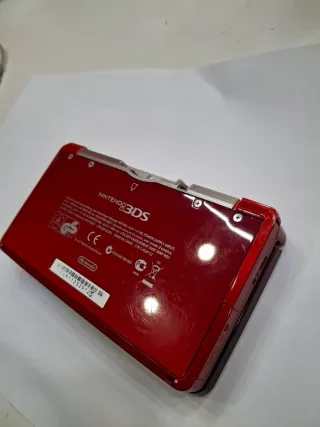 Nintendo 3DS Roja Metal