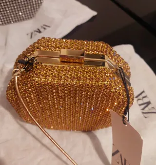 Bolso fiesta Zara pedrería dorado