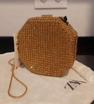 Bolso fiesta Zara pedrería dorado