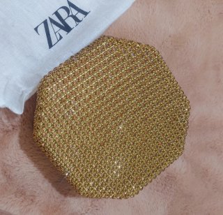 Bolso fiesta Zara pedrería dorado