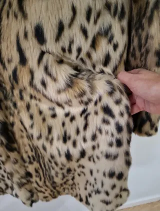 Abrigo pelo Zara estampado leopardo