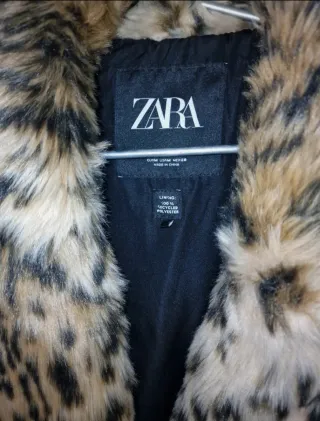 Abrigo pelo Zara estampado leopardo