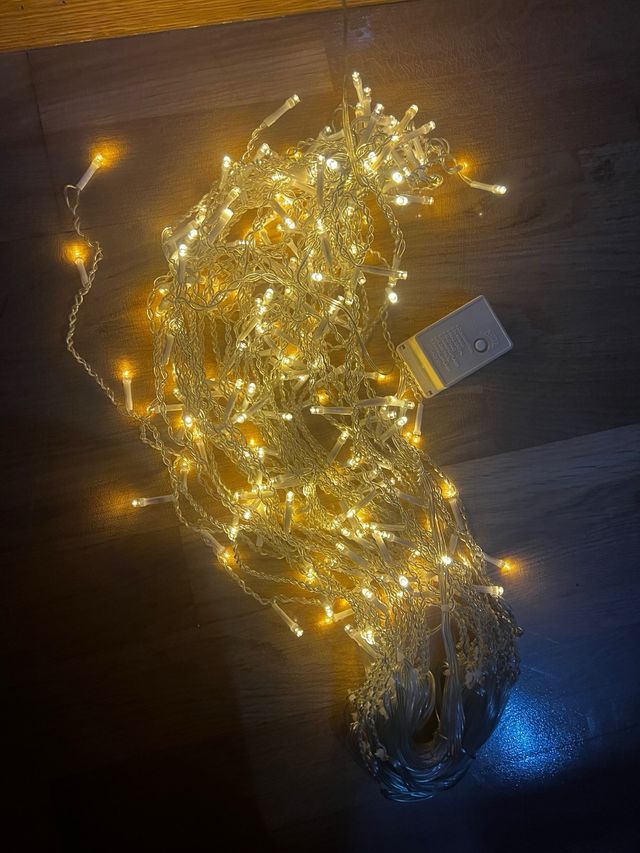 Luzes de Natal quentes e frias