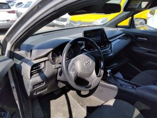 Toyota C-HR 1.8 125H Advance 90 kW (122 CV)