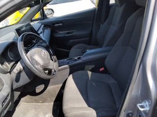 Toyota C-HR 1.8 125H Advance 90 kW (122 CV)