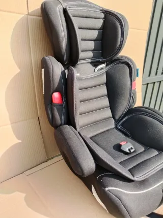 Silla de coche negra