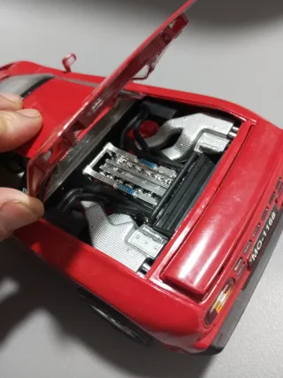 Bugatti 1/18 Aleron elevable